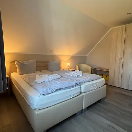 펜션 Seepferdchen, 17a Haus Usedom 17a 오스치바드 닌하겐